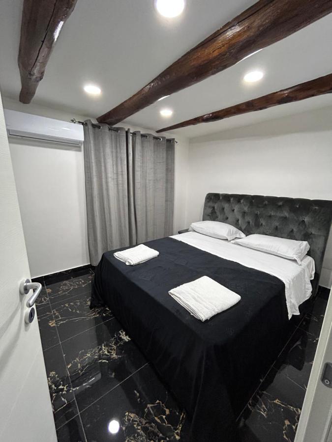 Giovanni Luxury Suites Naples Extérieur photo