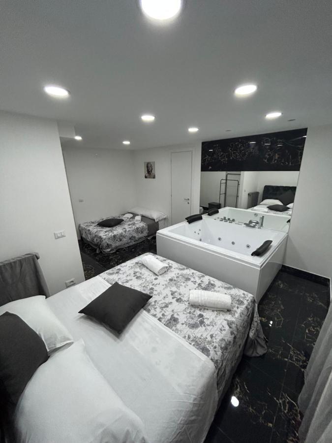 Giovanni Luxury Suites Naples Extérieur photo
