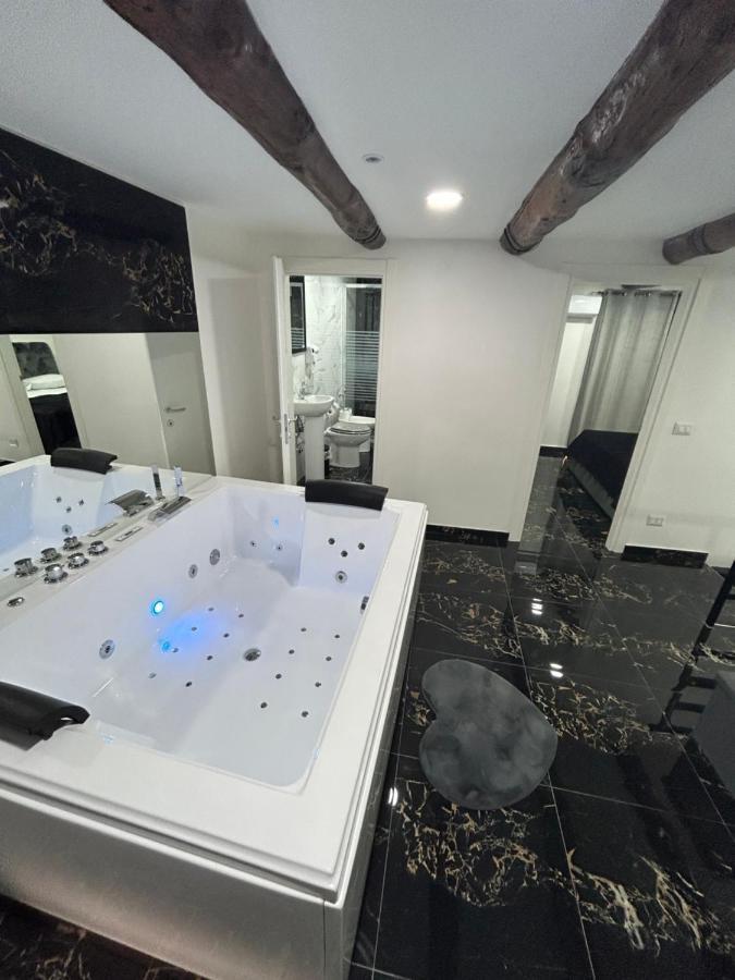 Giovanni Luxury Suites Naples Extérieur photo